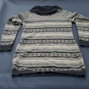 Cozy Gray Patterned Women's Sweater